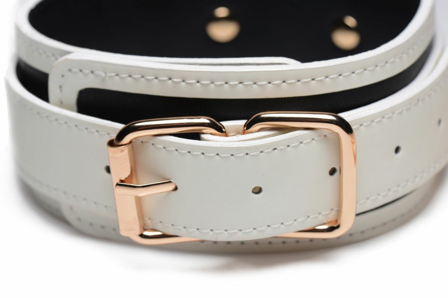 Master Series Kink In The Dark - Leuchtendes Halsband Mit Gurt Hot